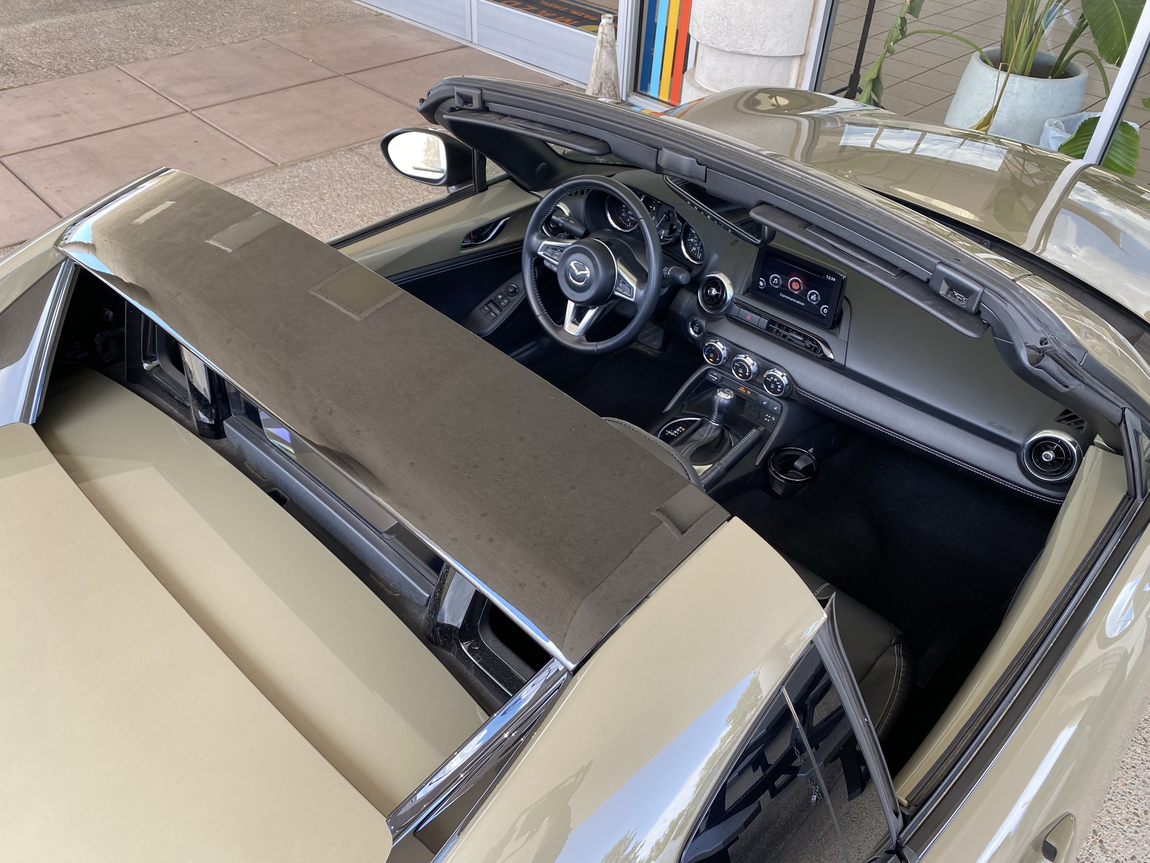 Used 2023 MAZDA MX-5 Miata Grand Touring RWD image 17