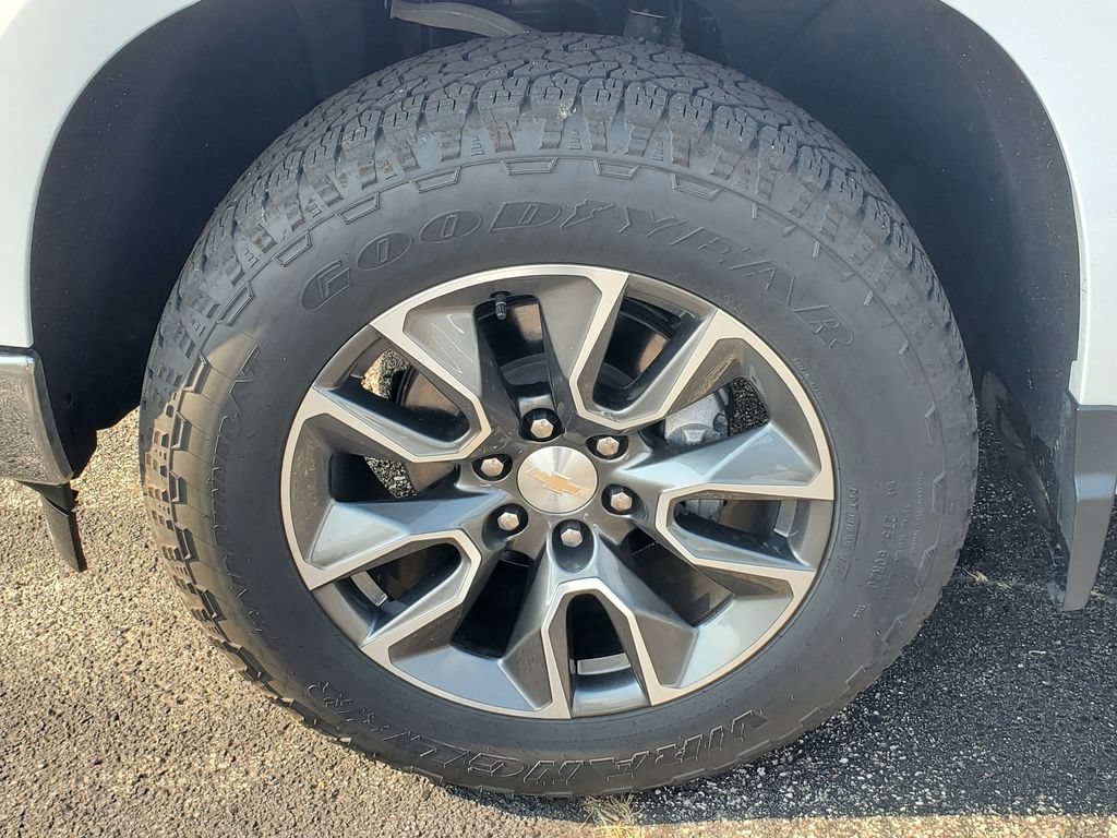 Certified 2024 Chevrolet Silverado 1500 LT AWD/4WD image 29