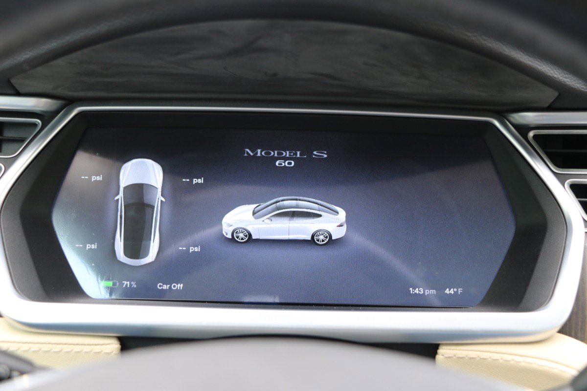 Used 2013 Tesla Model S BASE image 18