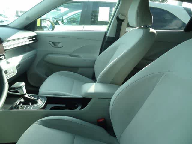Used 2024 Hyundai Kona SEL image 9