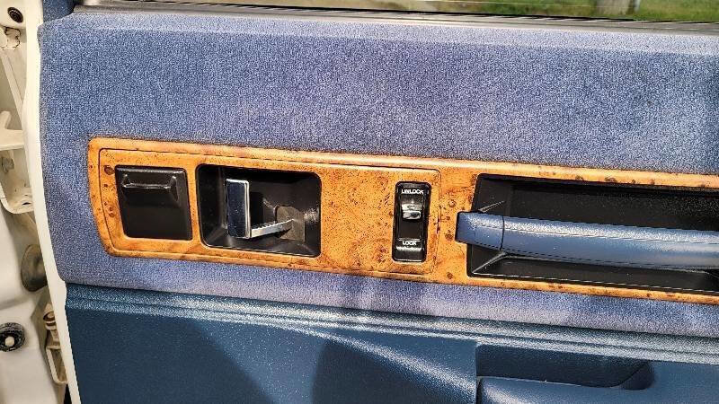 Used 1993 Chevrolet Caprice Classic LS image 20