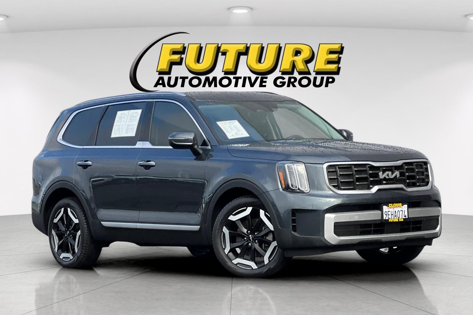 Used 2023 Kia Telluride S