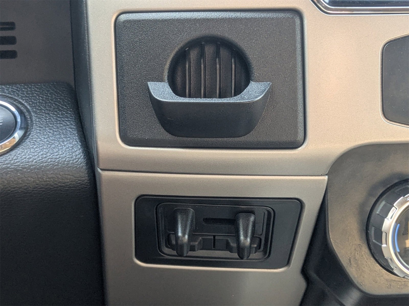 Used 2022 Ford F450 Lariat w/ Lariat Ultimate Package image 27