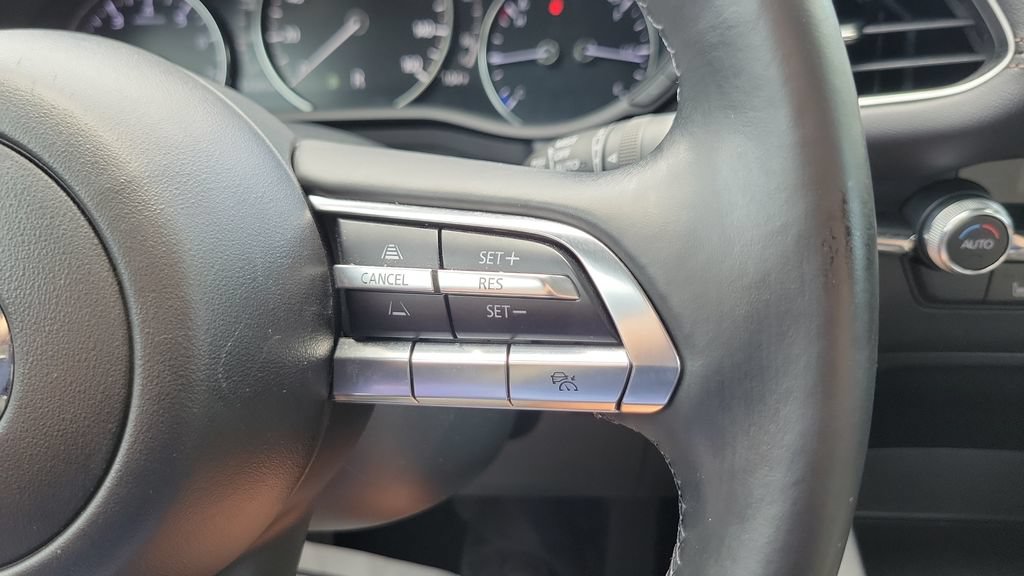 Used 2023 MAZDA MAZDA3 s FWD image 22