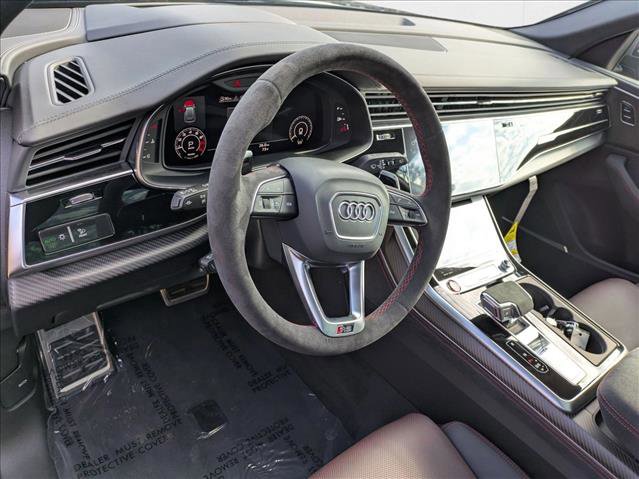 New 2025 Audi RS Q8 performance image 9