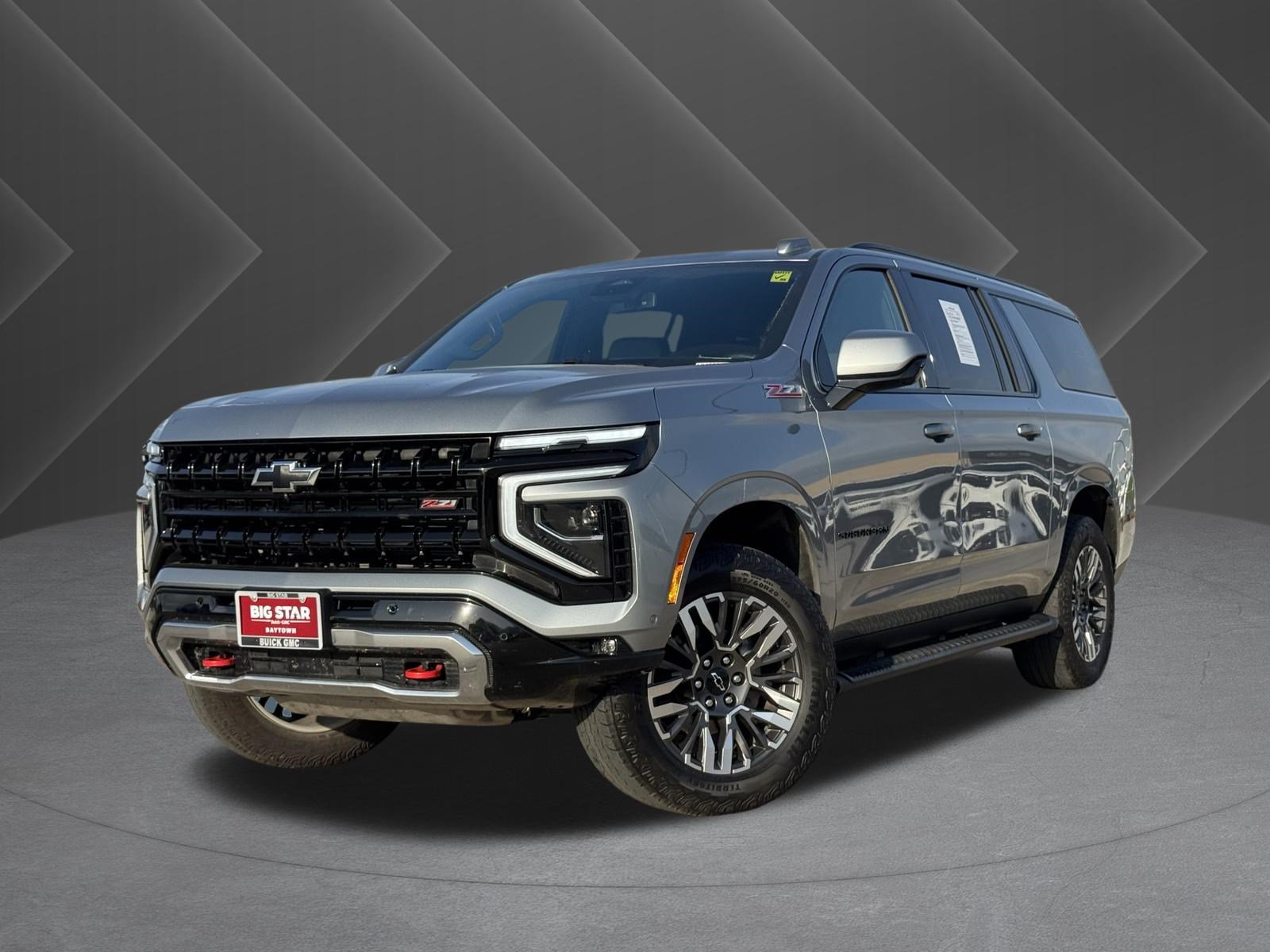 Used 2025 Chevrolet Suburban Z71 AWD/4WD image 2