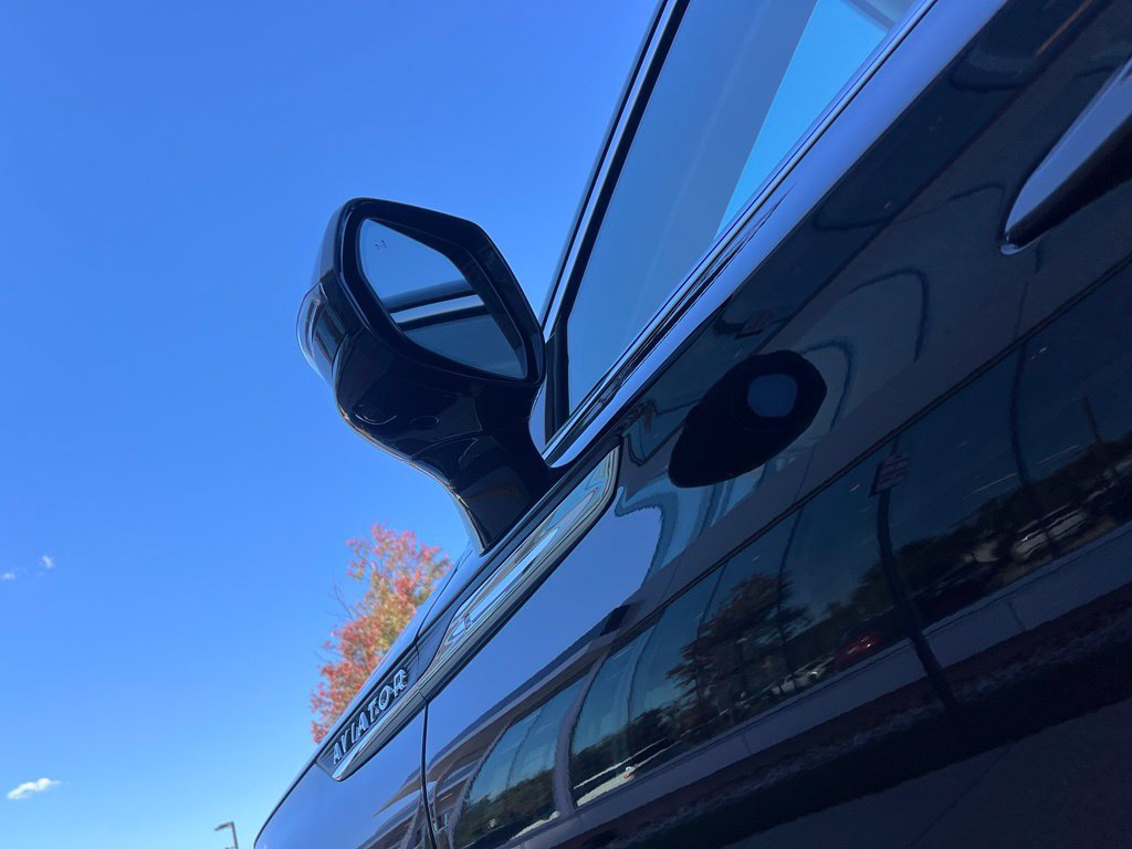 Used 2026 Lincoln Aviator Reserve AWD/4WD image 41