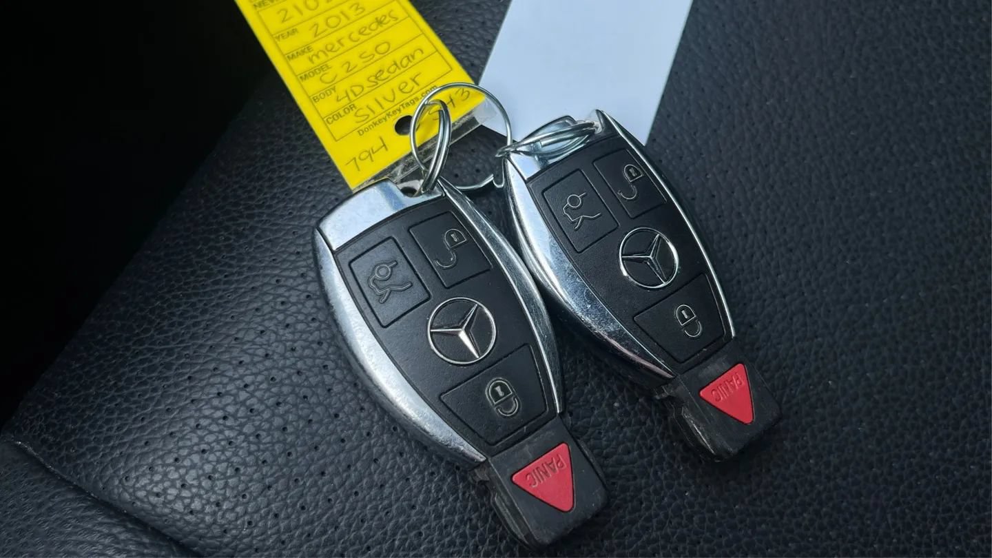 Used 2013 Mercedes-Benz C 250 Sedan image 21