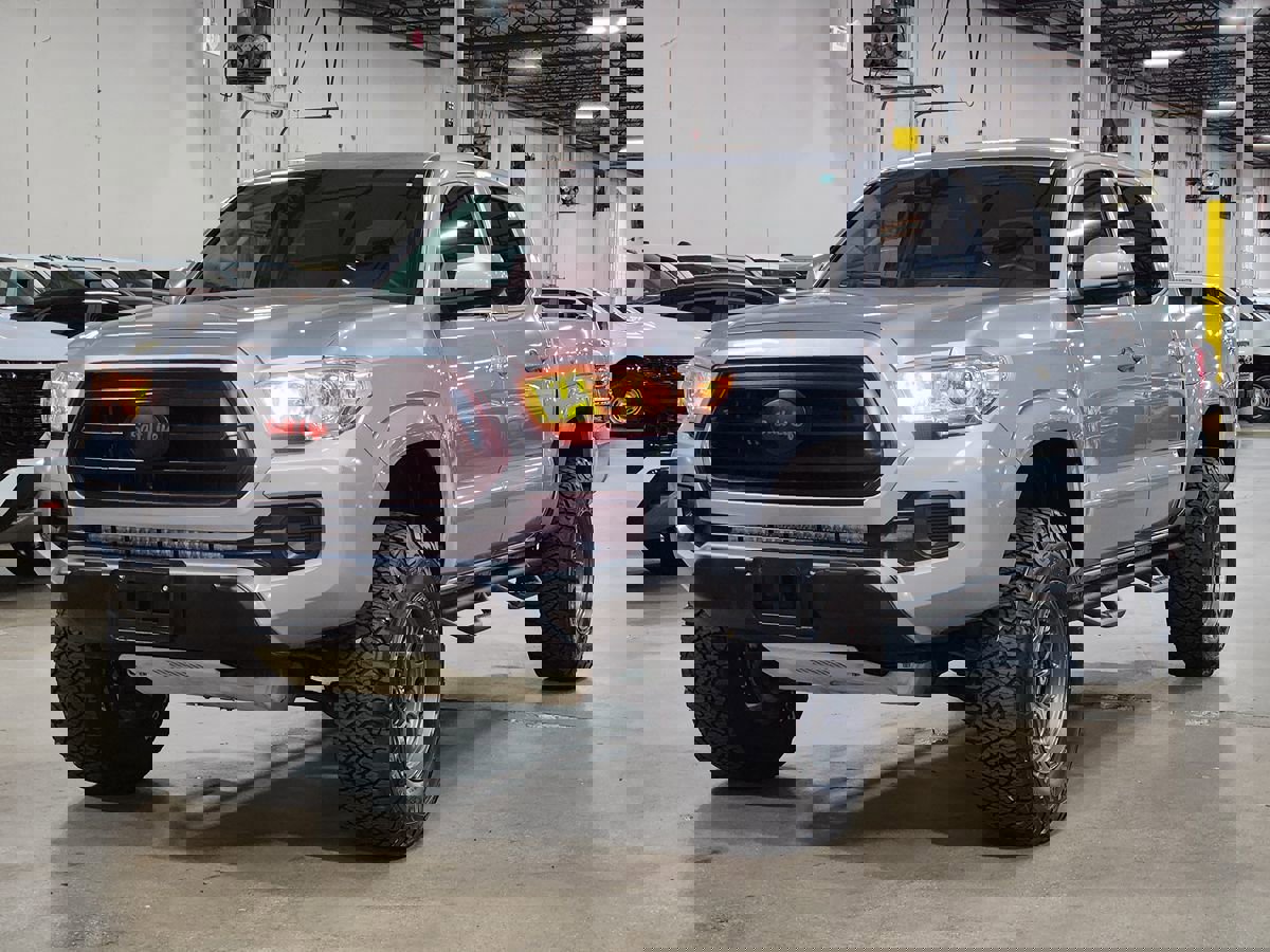 Used 2021 Toyota Tacoma SR image 4