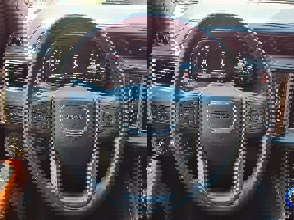 Used 2024 GMC Yukon XL Denali Ultimate image 17