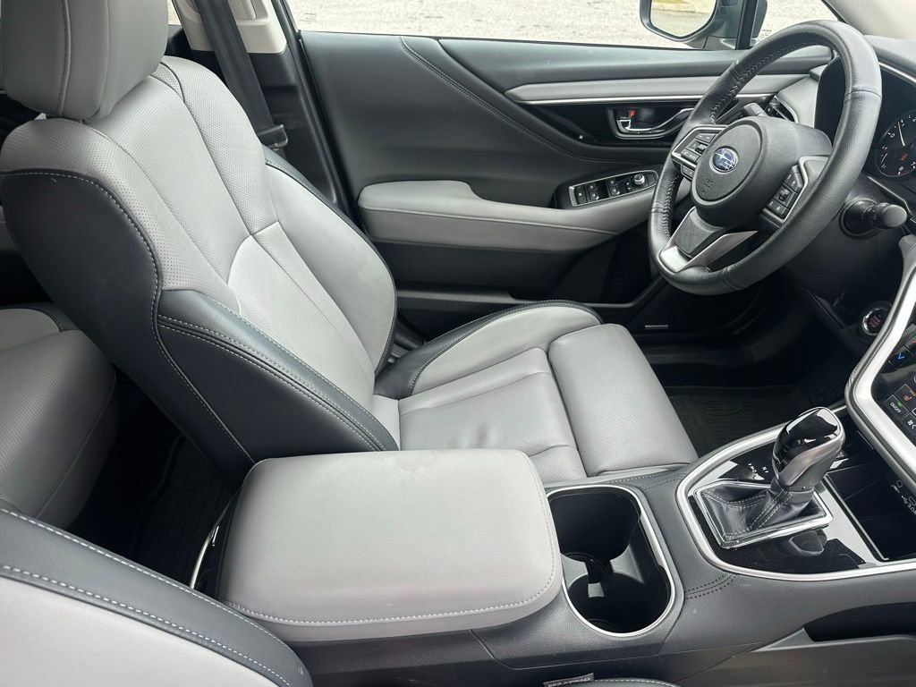 Used 2025 Subaru Outback Limited w/ Popular Package #2 image 17