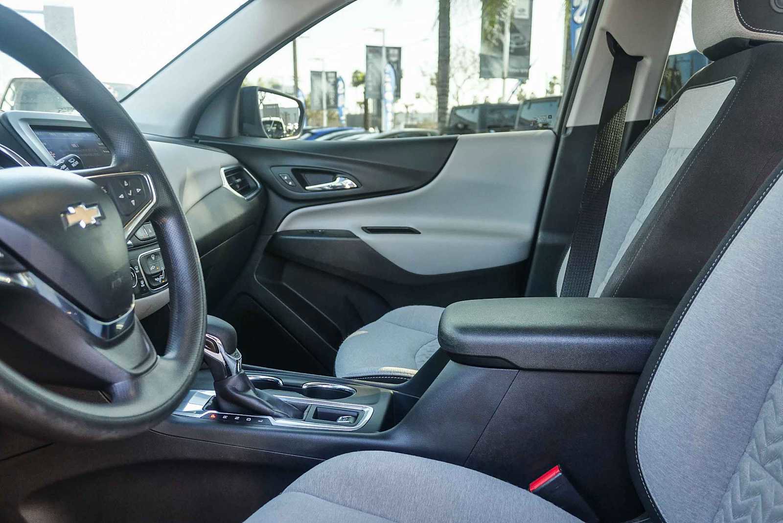 Used 2024 Chevrolet Equinox LS FWD image 12