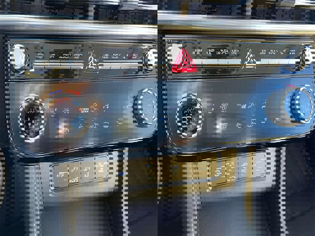 New 2025 Hyundai Tucson SEL image 18