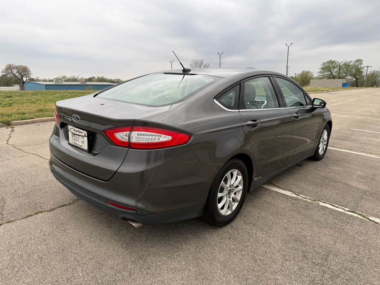 Used 2015 Ford Fusion S image 5