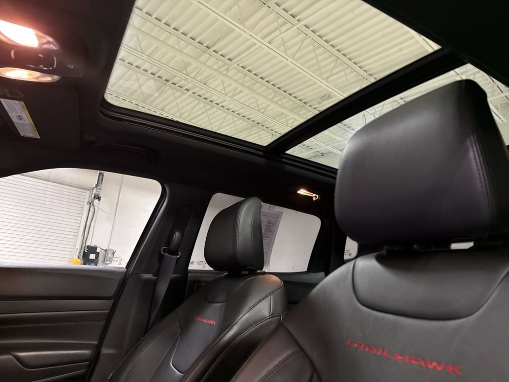 Used 2023 Jeep Compass Trailhawk w/ Trailhawk Elite Group AWD/4WD image 20