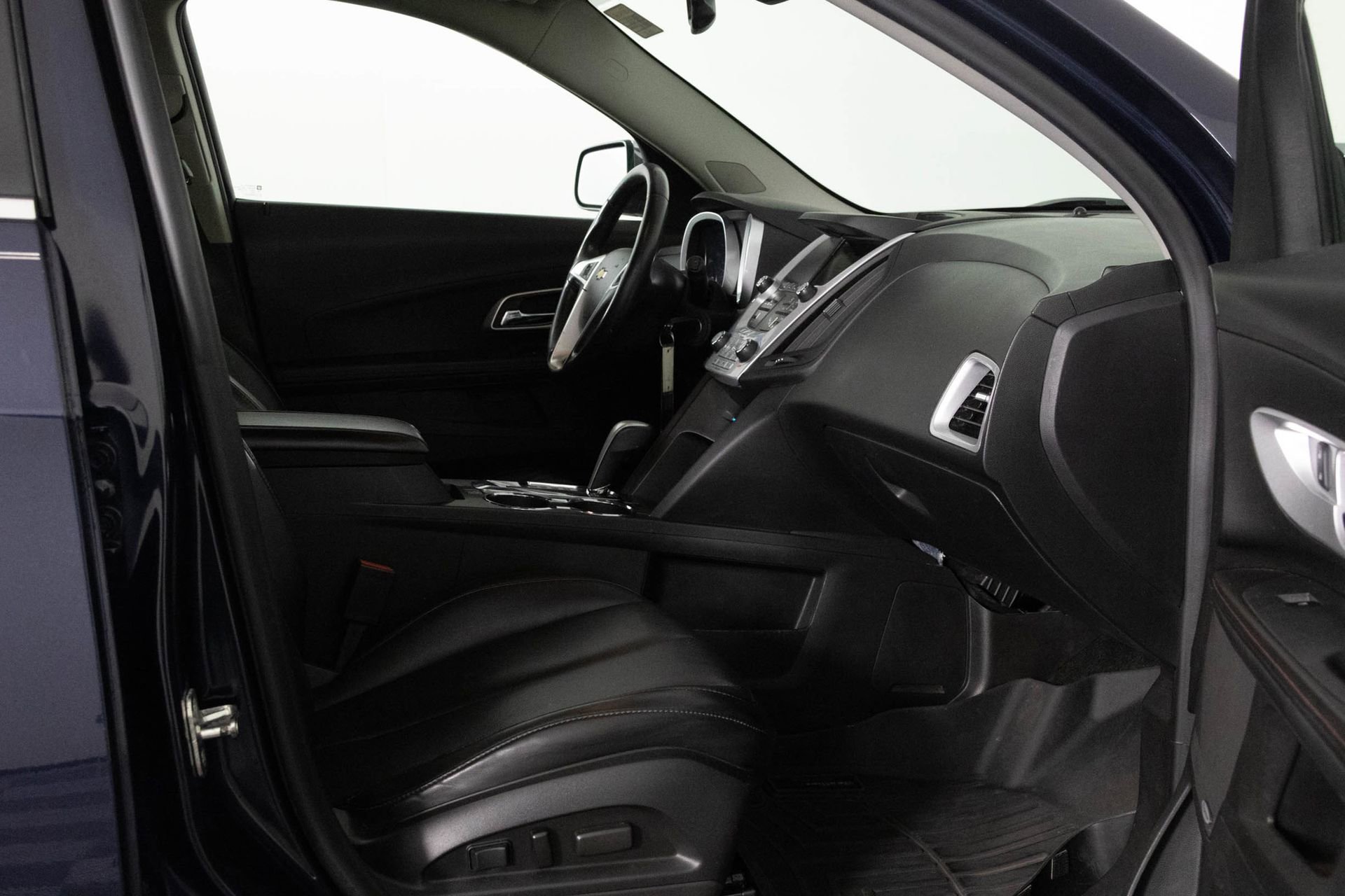 Used 2015 Chevrolet Equinox LTZ image 41