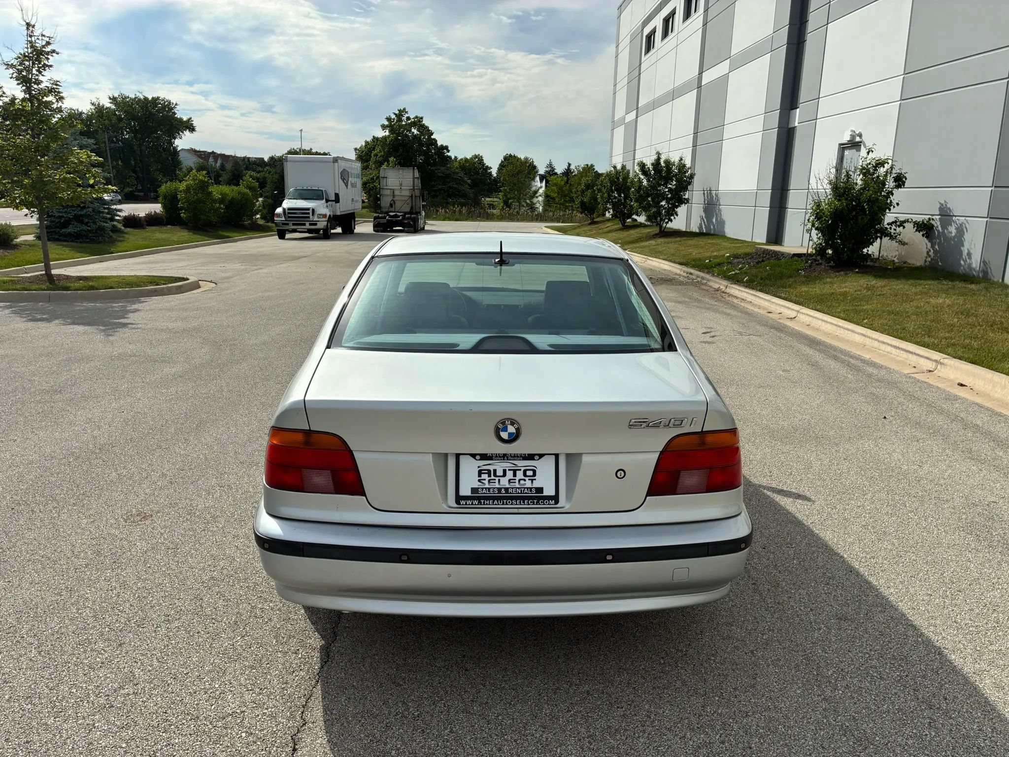 Used 2000 BMW 540i Sedan RWD image 6