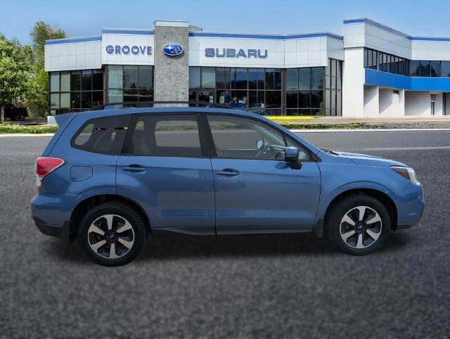 Used 2017 Subaru Forester 2.5i Premium AWD/4WD image 7
