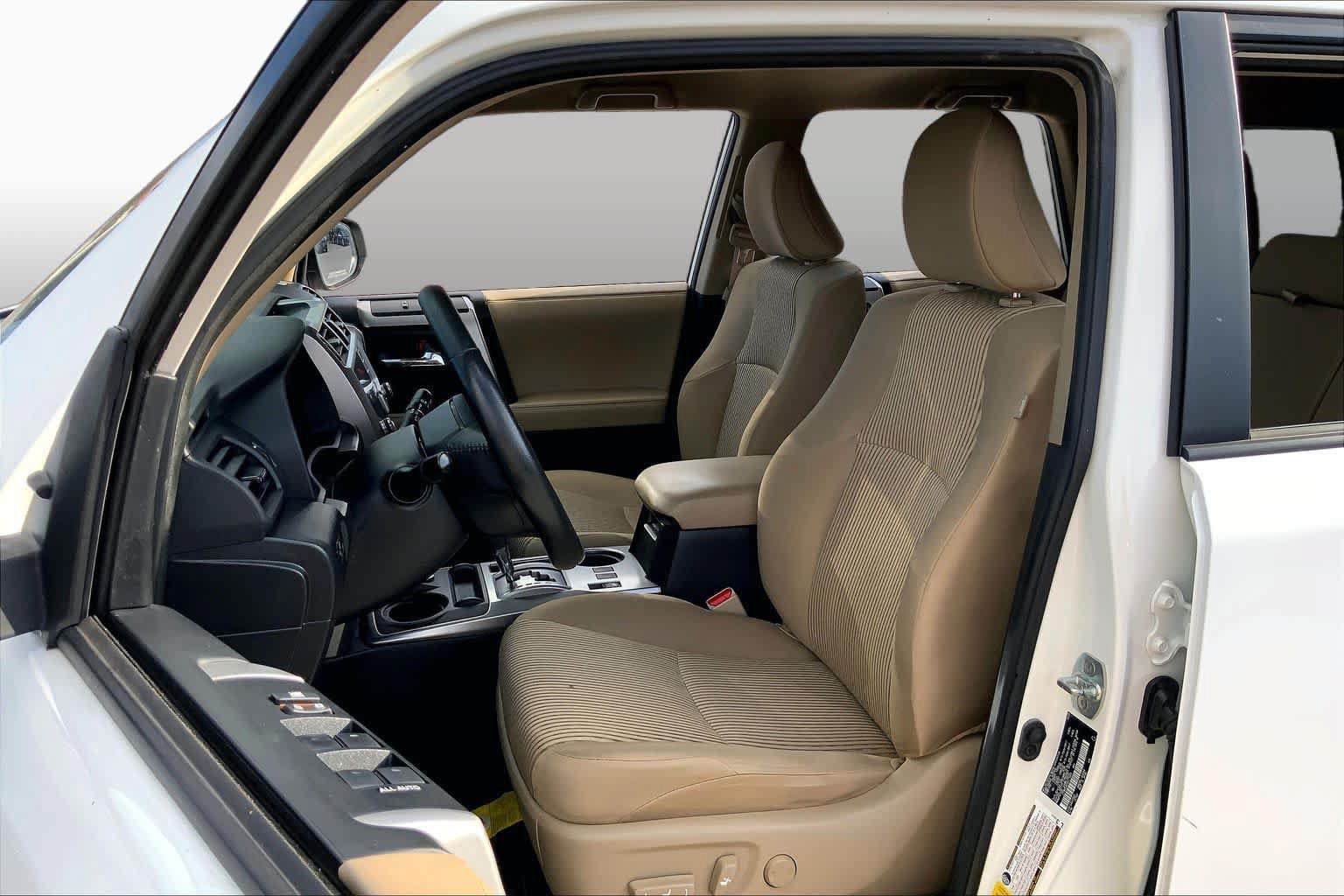 Used 2024 Toyota 4Runner SR5 AWD/4WD image 8