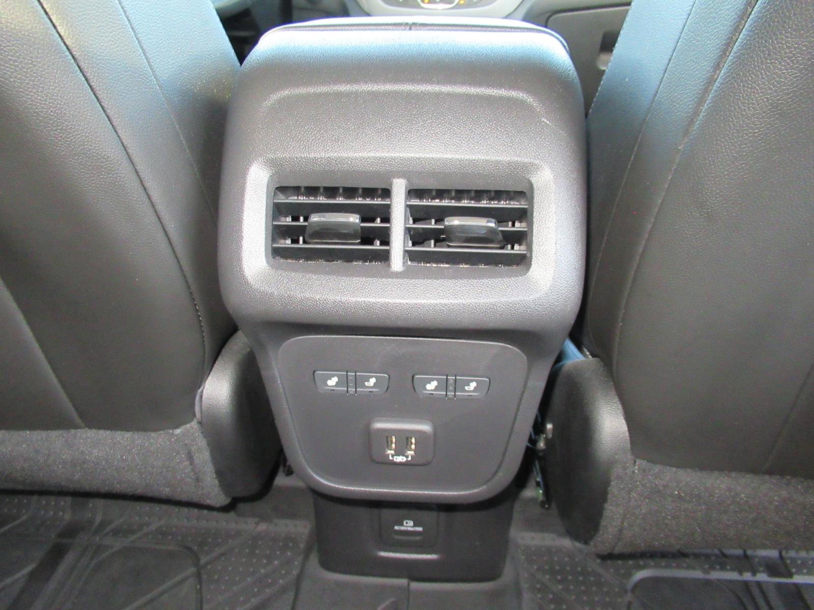 Used 2021 Chevrolet Equinox Premier FWD image 33
