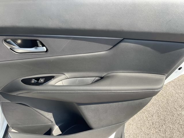Used 2025 Nissan Murano SV AWD/4WD image 22