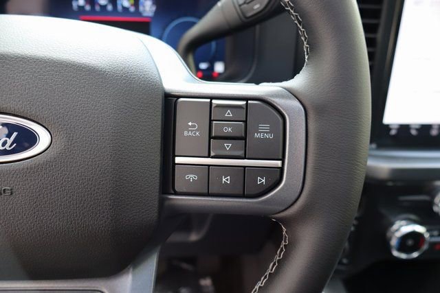 New 2026 Ford F350 Lariat w/ Black Appearance Package image 31