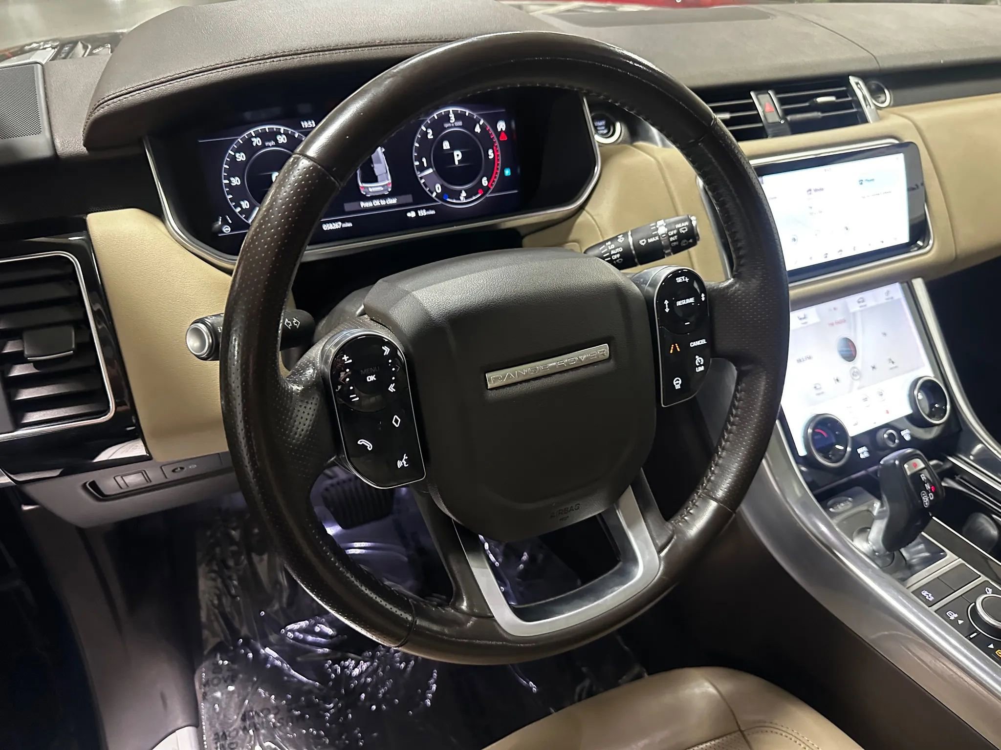 Used 2019 Land Rover Range Rover Sport HSE image 9