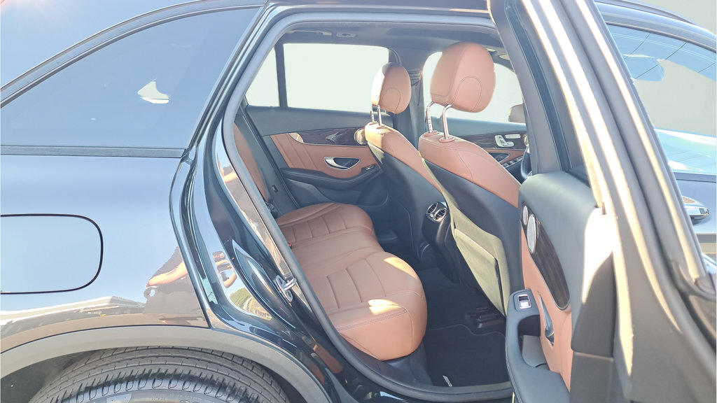 Used 2021 Mercedes-Benz GLC 300 4MATIC image 13