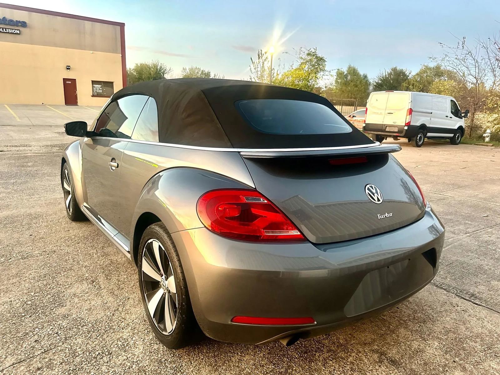 Used 2013 Volkswagen Beetle 2.0T image 7