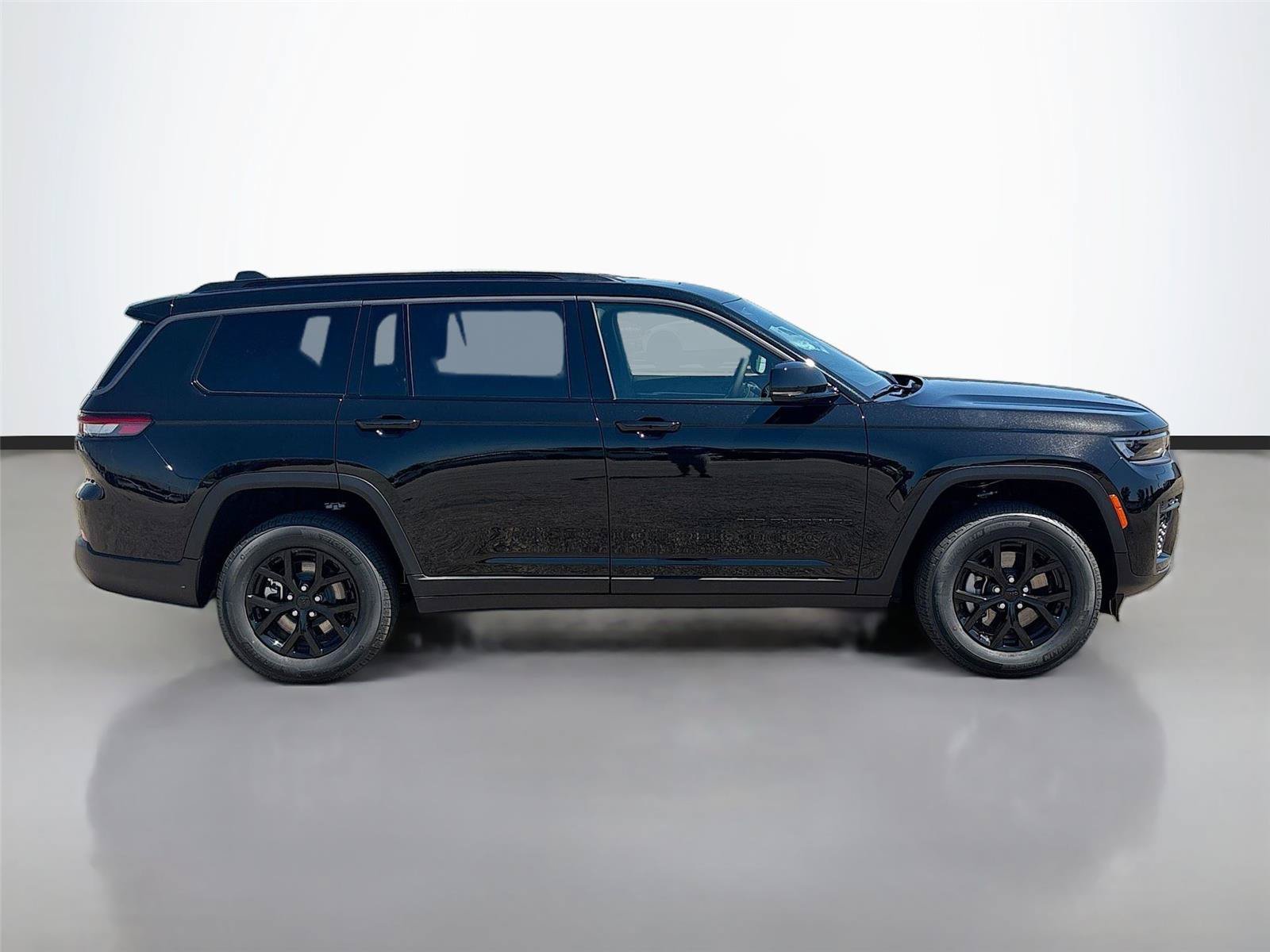 New 2026 Jeep Grand Cherokee L 4WD image 18