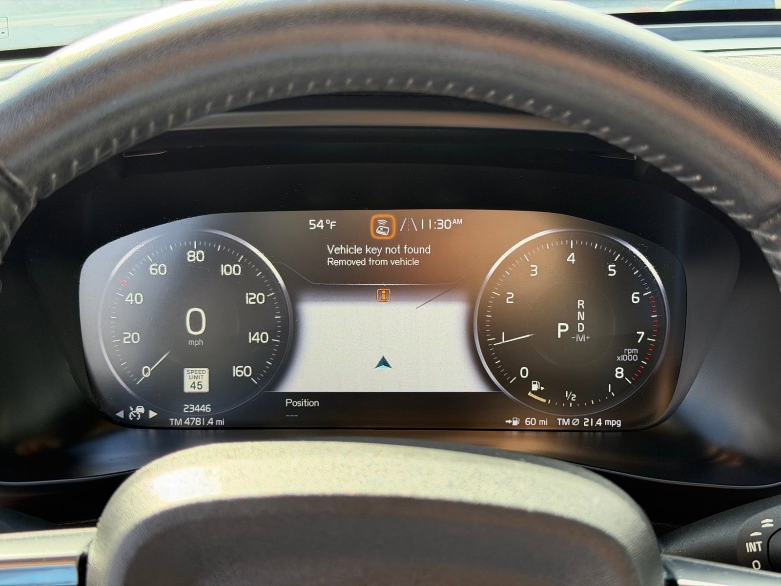 Used 2019 Volvo XC40 T4 Momentum image 22