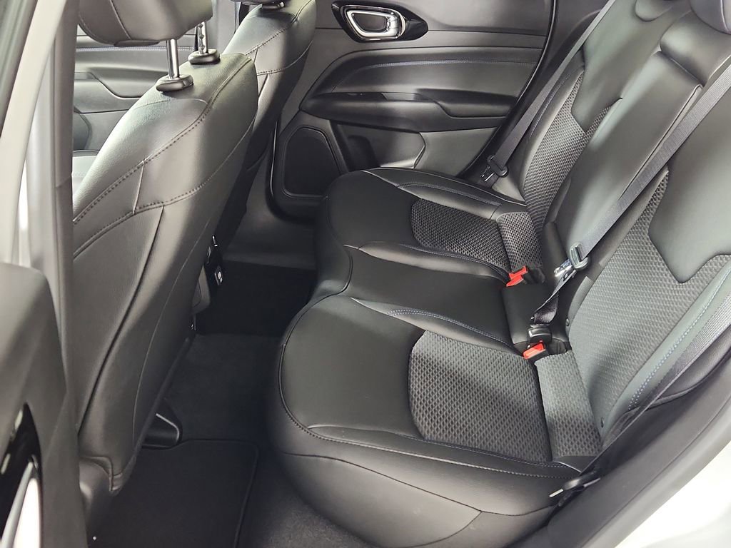 New 2025 Jeep Compass Latitude w/ Altitude Special Edition image 8