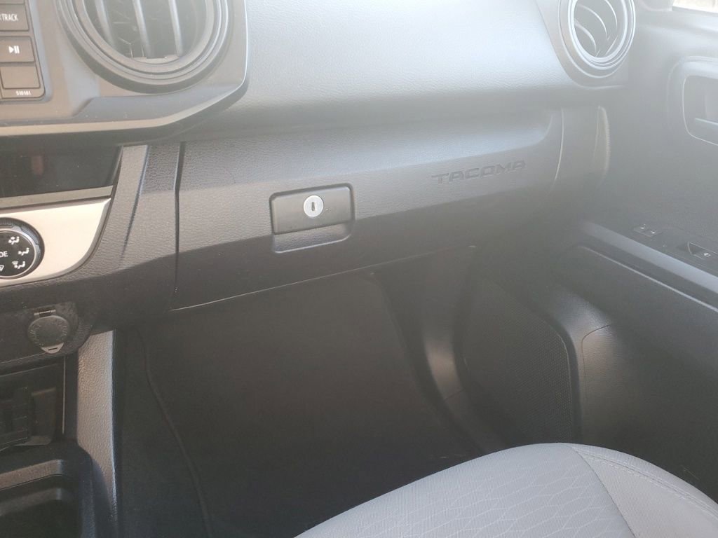 Used 2017 Toyota Tacoma SR w/ Tow Package image 19