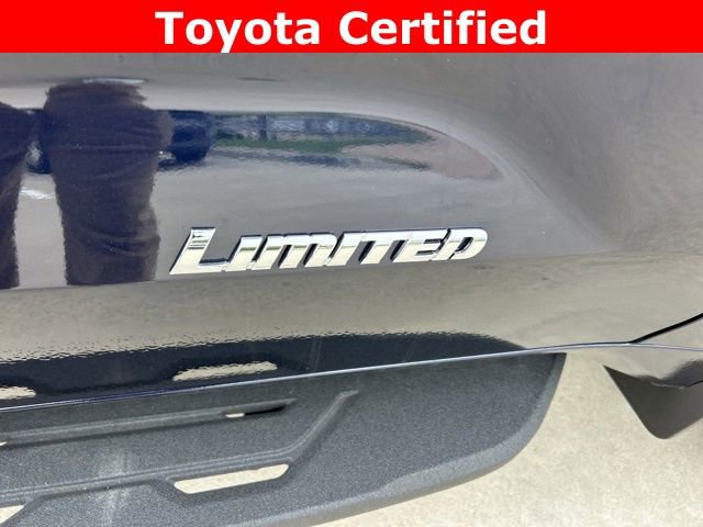 Used 2025 Toyota Sequoia Limited AWD/4WD image 3