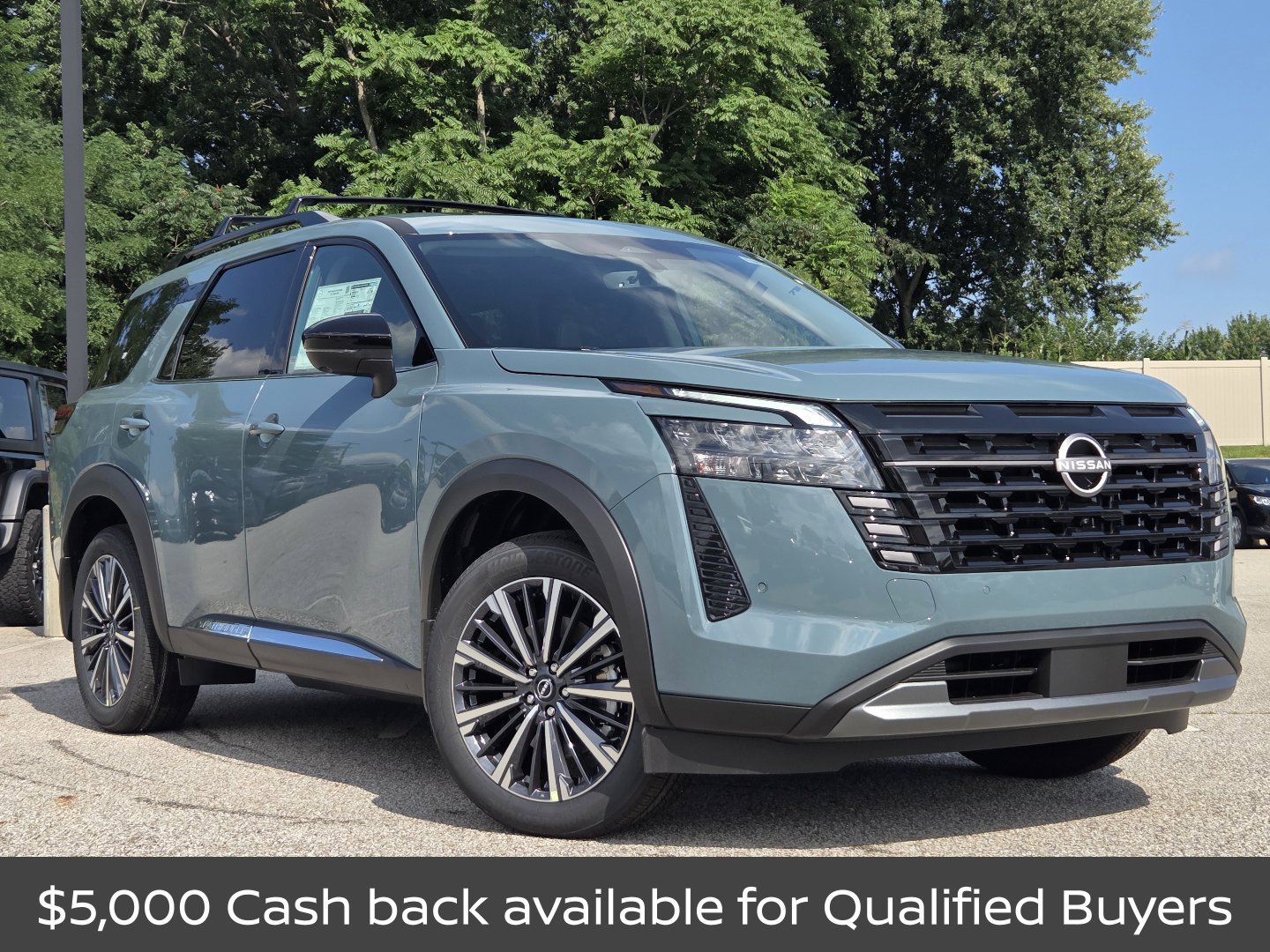 New 2026 Nissan Pathfinder Platinum AWD/4WD image 3