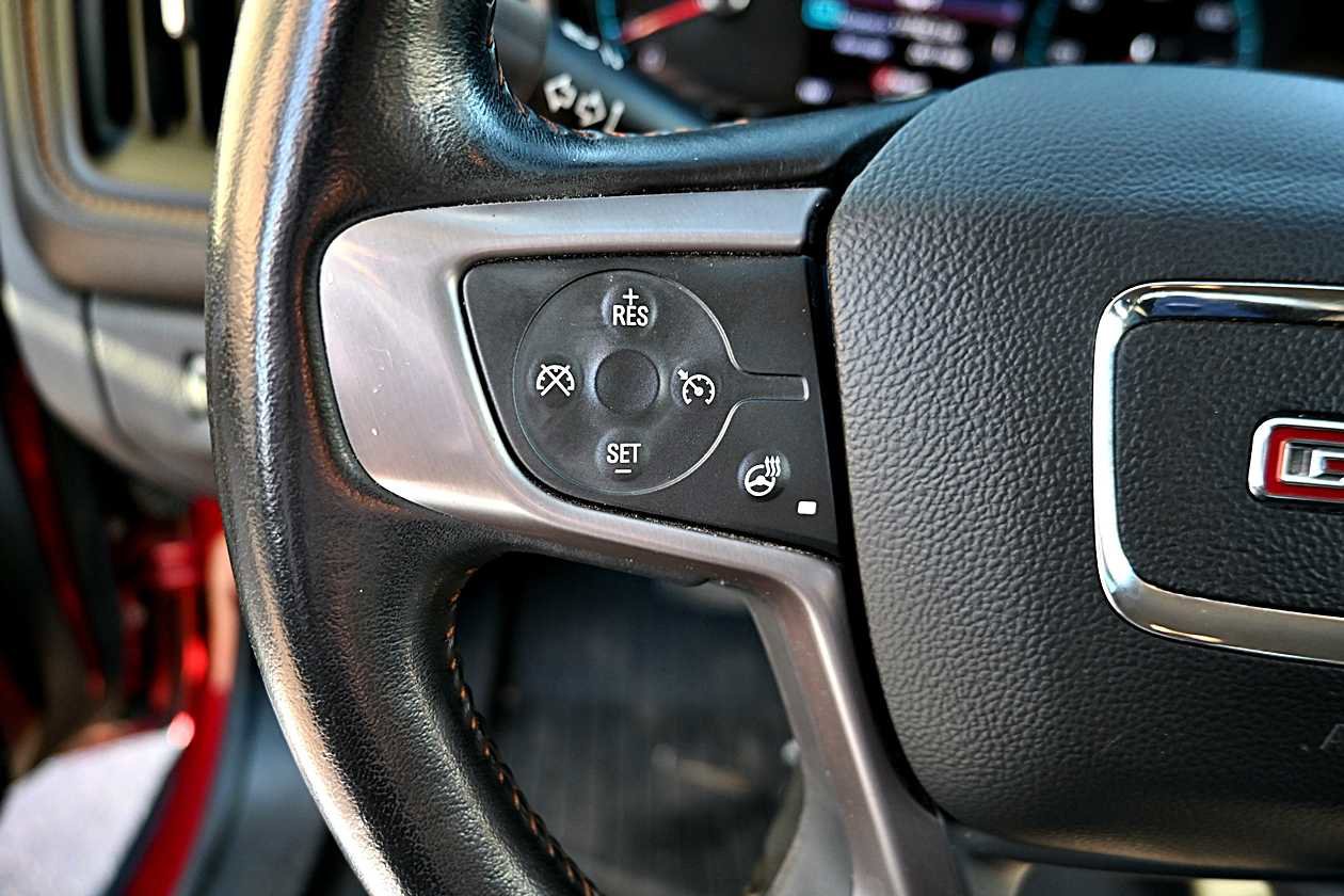 Used 2022 GMC Canyon AT4 image 22