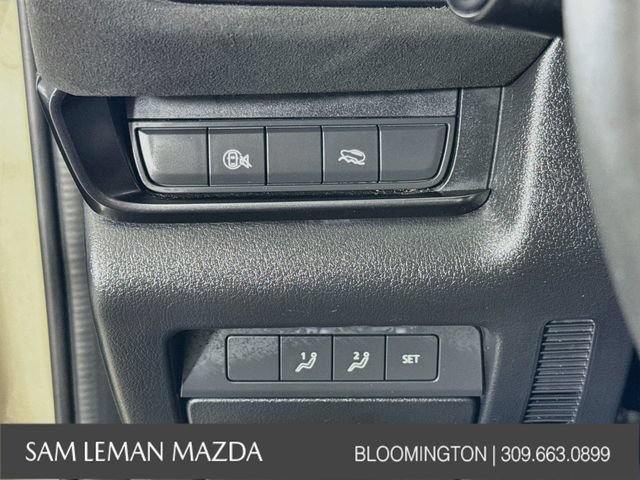 Used 2024 MAZDA CX-30 Carbon AWD/4WD image 16