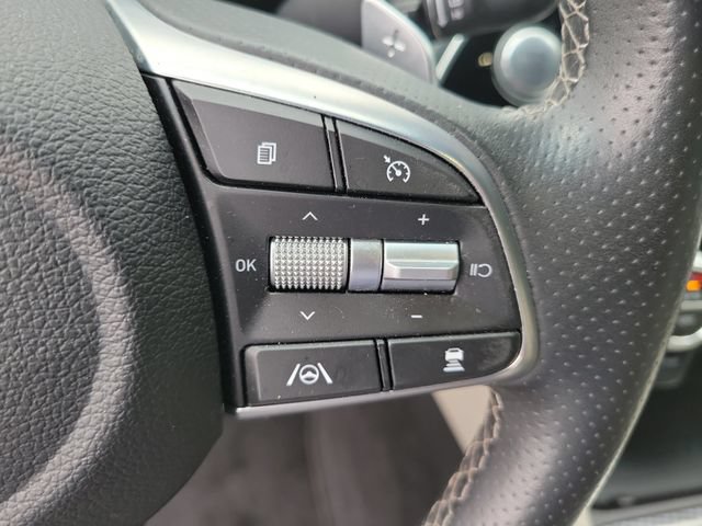 Used 2023 Genesis G70 2.0T w/ Sport Prestige Package RWD image 25