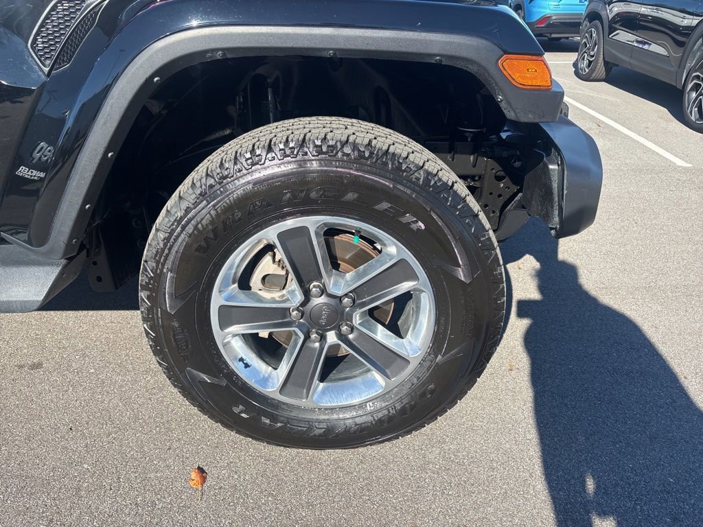 Used 2022 Jeep Wrangler Unlimited Sahara w/ LED Lighting Group image 11