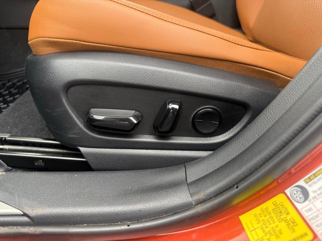 Used 2019 Lexus UX 200 w/ Accessory Package 2 image 15