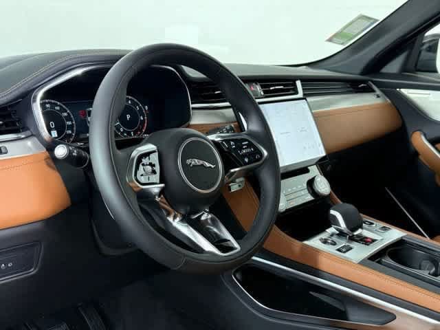 New 2026 Jaguar F-PACE R-Dynamic S AWD/4WD image 40