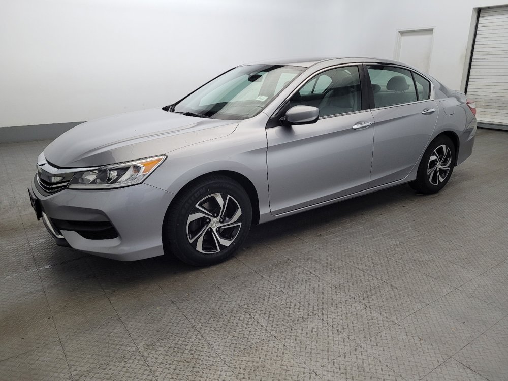 Used 2017 Honda Accord LX image 2