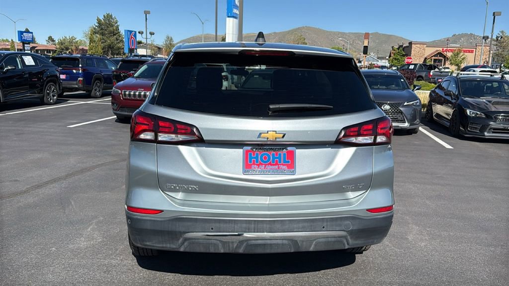Used 2024 Chevrolet Equinox LT AWD/4WD image 4