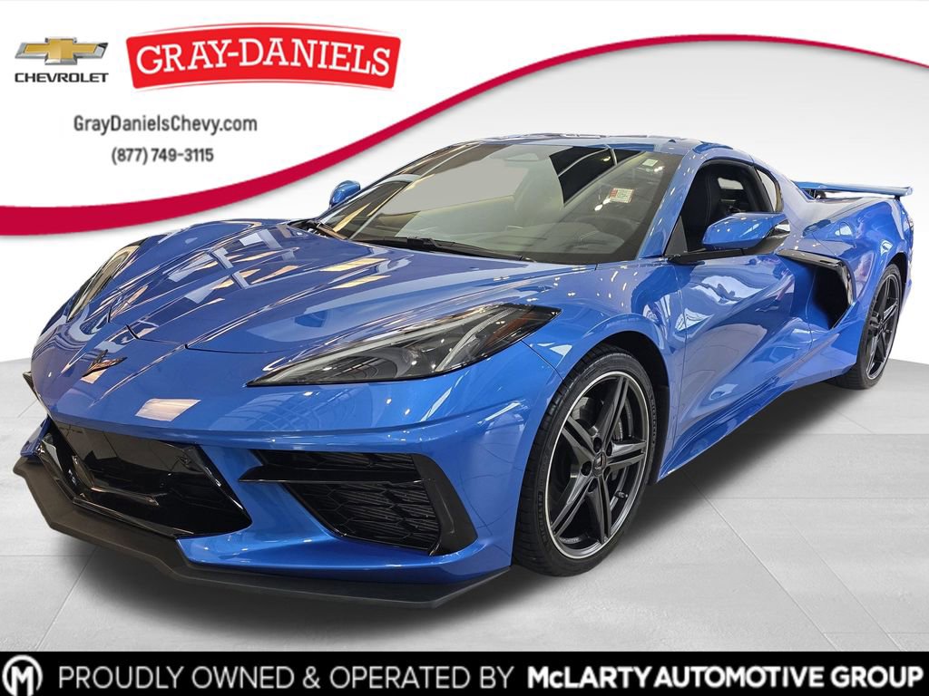 Used 2025 Chevrolet Corvette Stingray Preferred Cpe w/ Z51 Performance Package RWD image 1