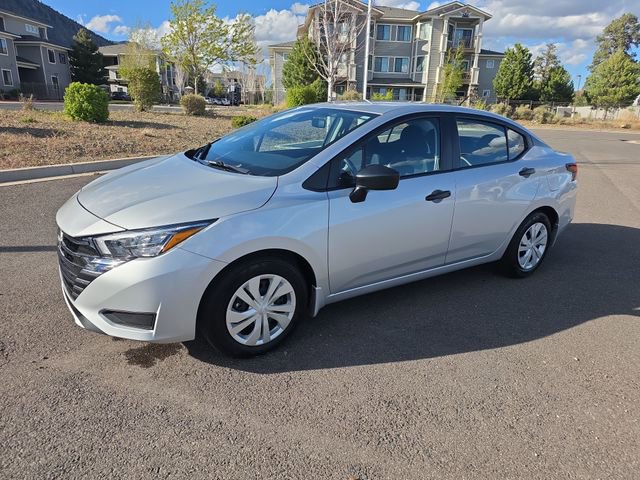 Used 2025 Nissan Versa S w/ Trunk Package image 7