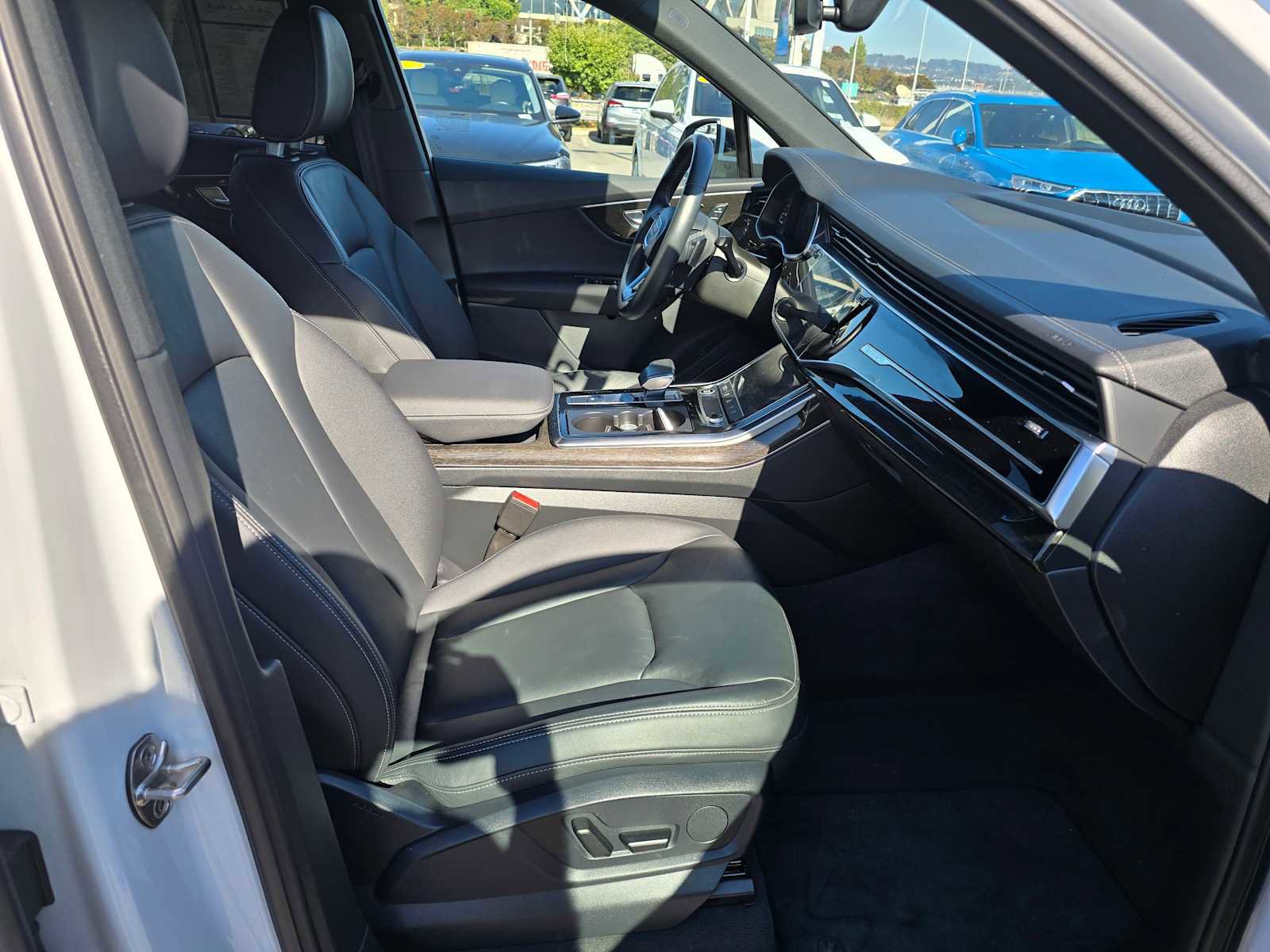 Used 2025 Audi Q7 2.0T Premium w/ Convenience Package image 11
