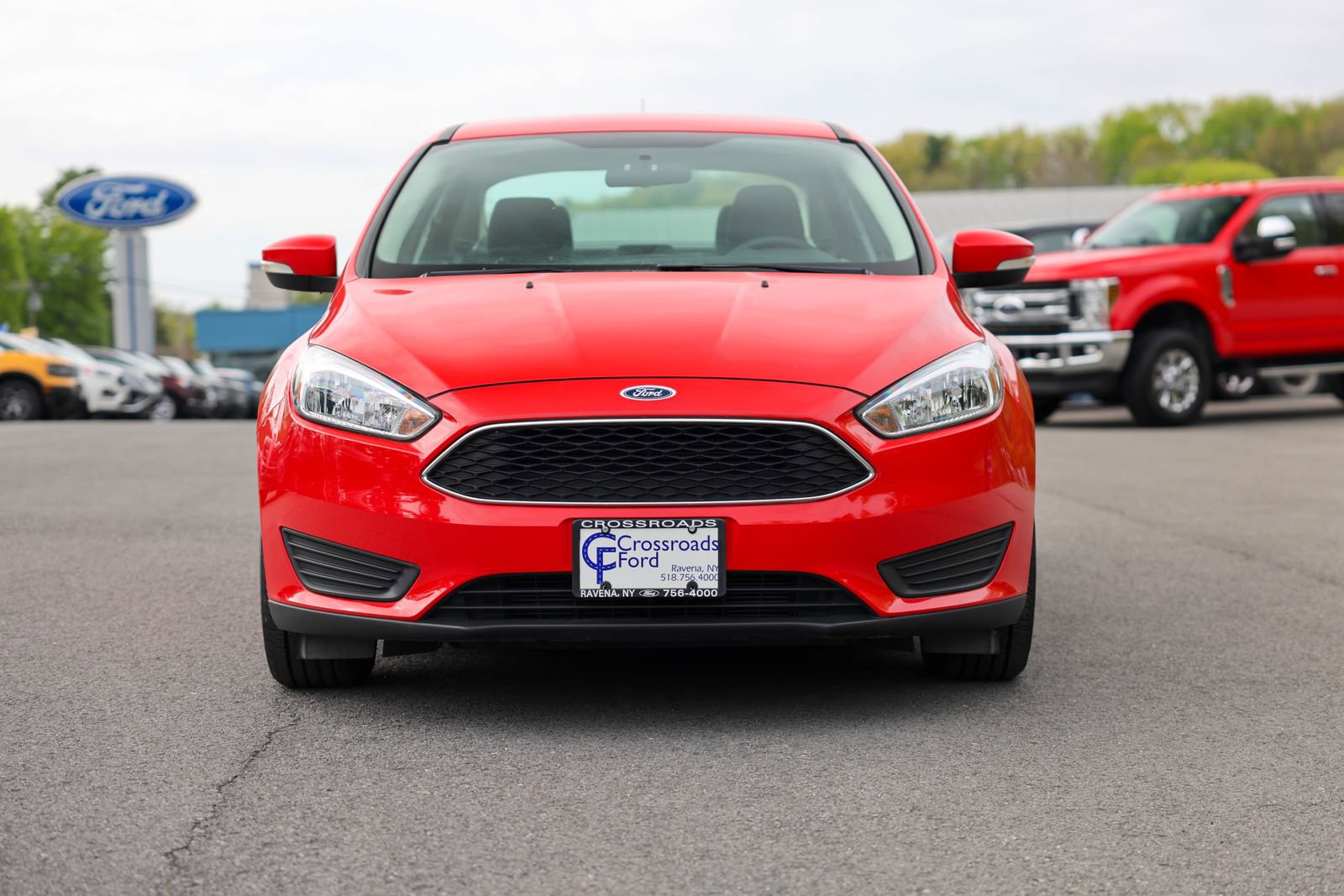 Certified 2017 Ford Focus SE FWD image 2