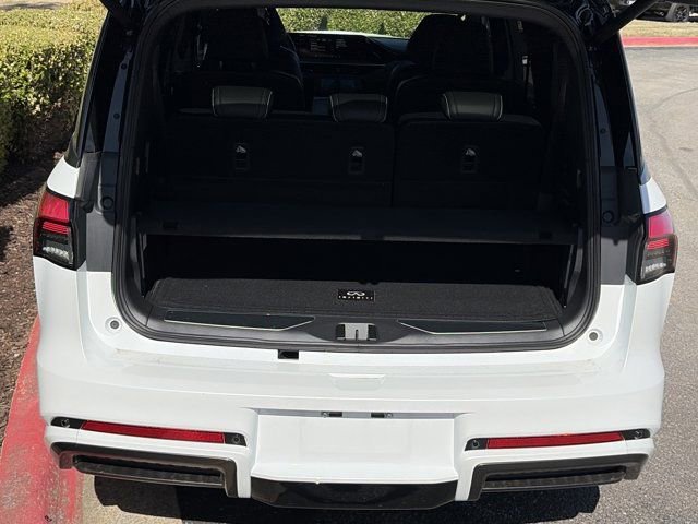 Used 2026 INFINITI QX80 Autograph w/ Premium Cargo Package image 5