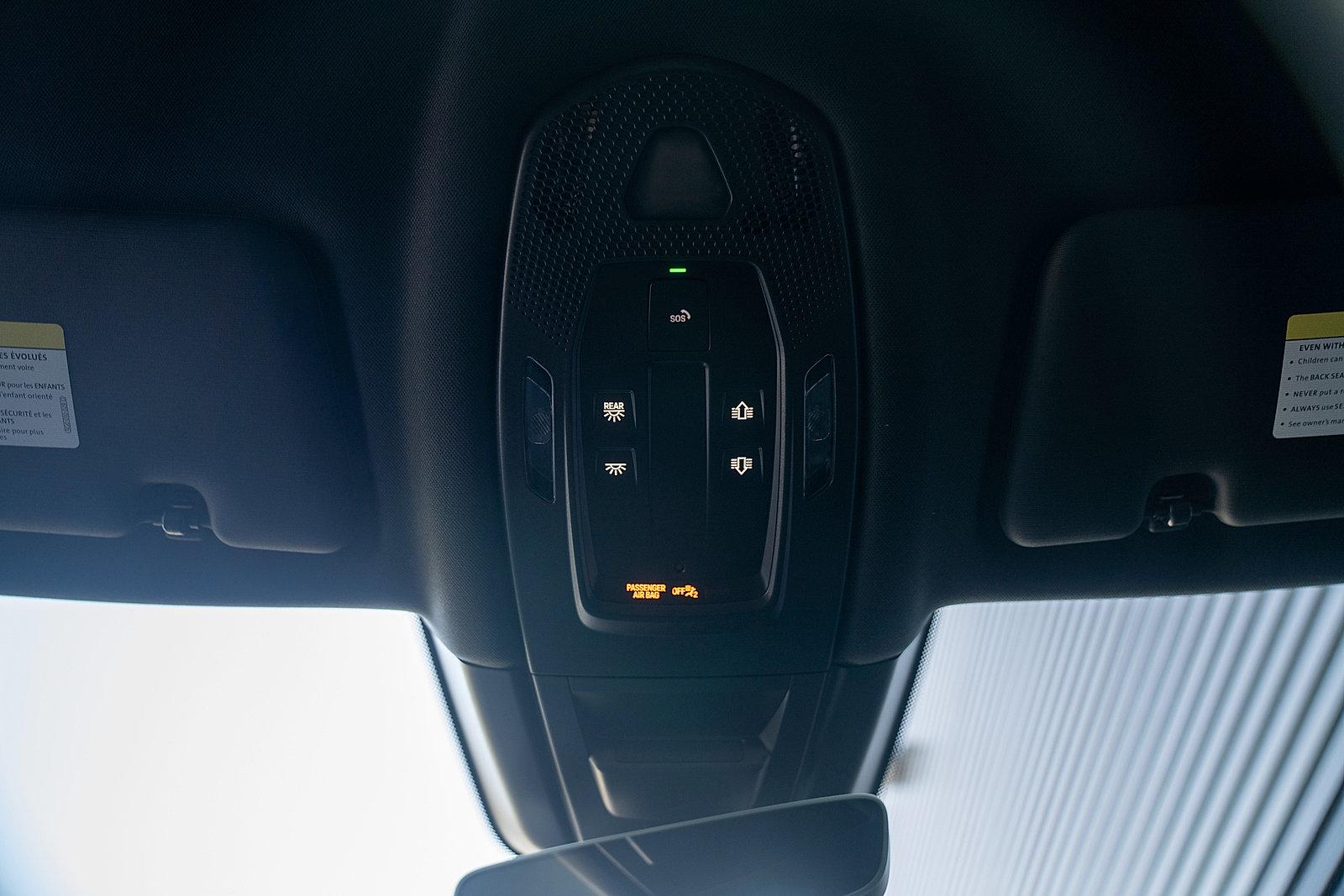 Certified 2025 Porsche Cayenne E-Hybrid Coupe AWD/4WD image 11