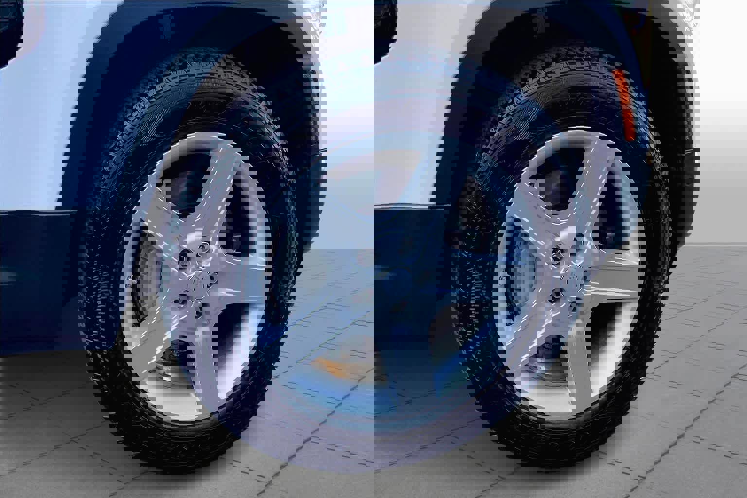 Used 2020 Land Rover Defender 110 SE image 9